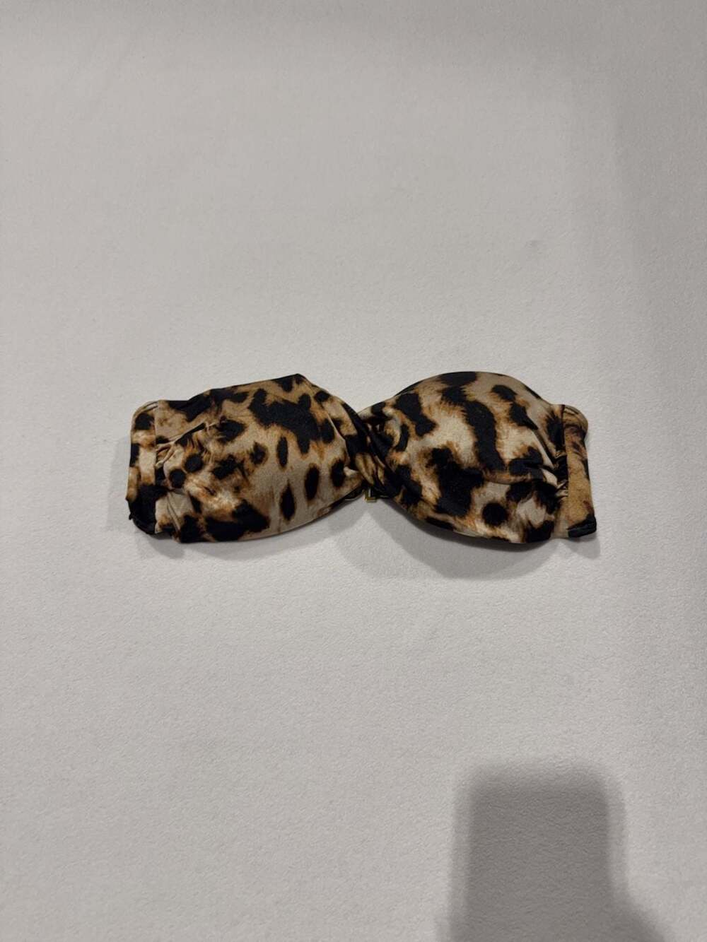 Victoria's Secret Leopard Print Twist Bandeau Bikini Top Size S/P